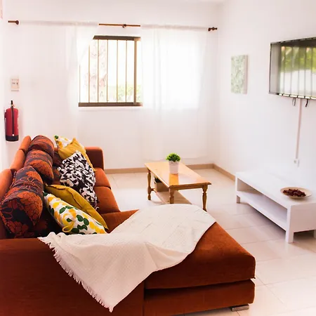 La Perla House 펜션 *