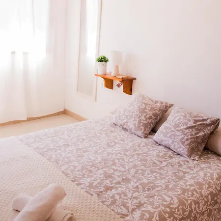 La Perla House *